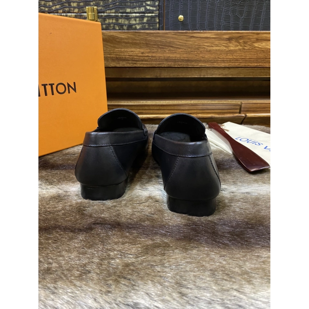 Louis Vuitton leather shoes 013,Louis Vuitton Leather Shoes,LOUIS VUITTON Sneakers,Business Shoes