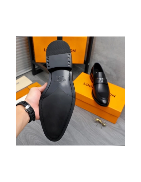 Louis Vuitton leather shoes 018,Louis Vuitton Leather Shoes,LOUIS VUITTON Sneakers,Business Shoes
