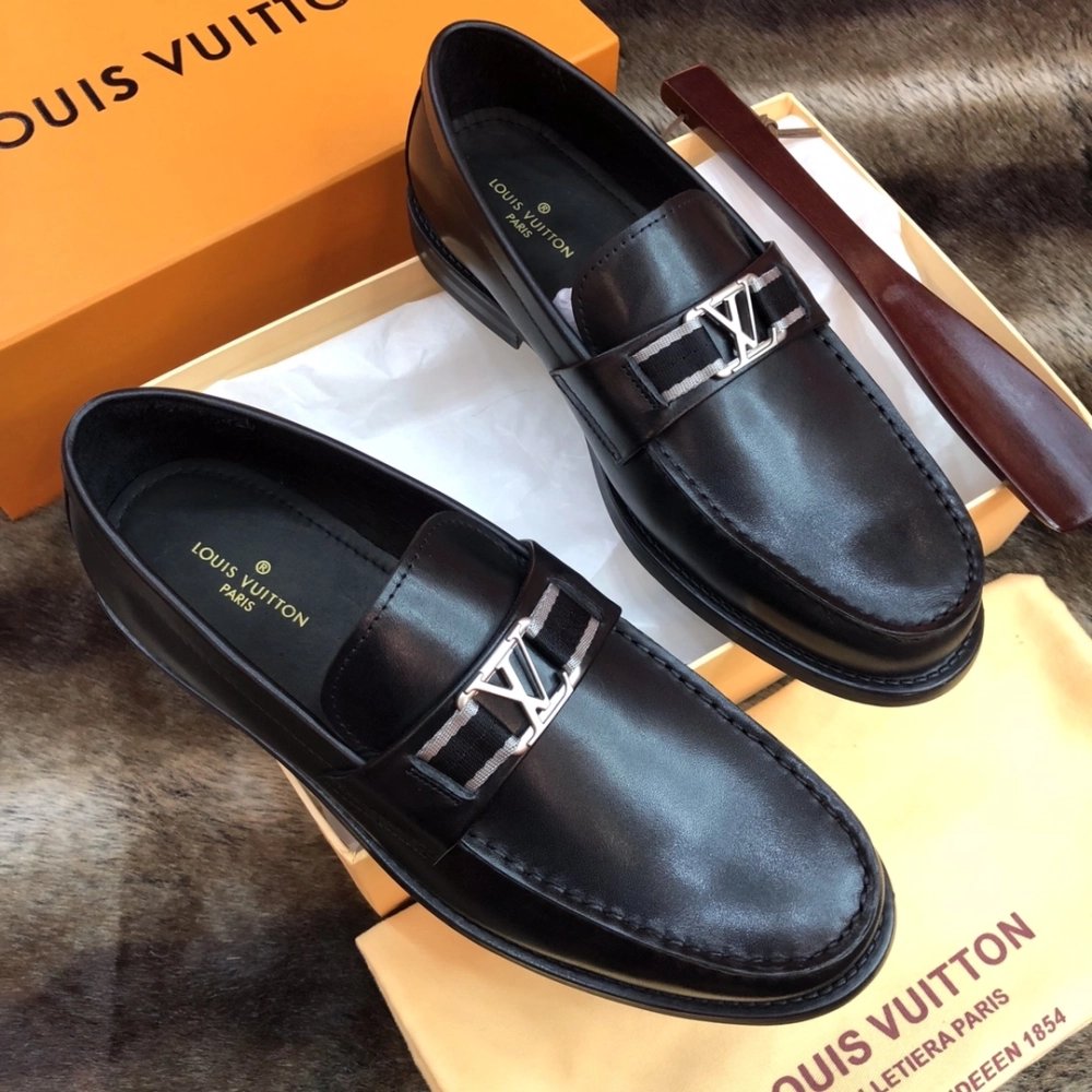 Louis Vuitton leather shoes 021,Louis Vuitton Leather Shoes,LOUIS VUITTON Sneakers,Business Shoes