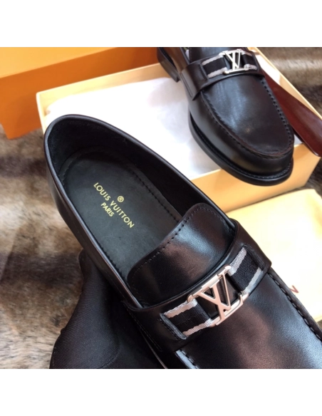 Louis Vuitton leather shoes 021,Louis Vuitton Leather Shoes,LOUIS VUITTON Sneakers,Business Shoes