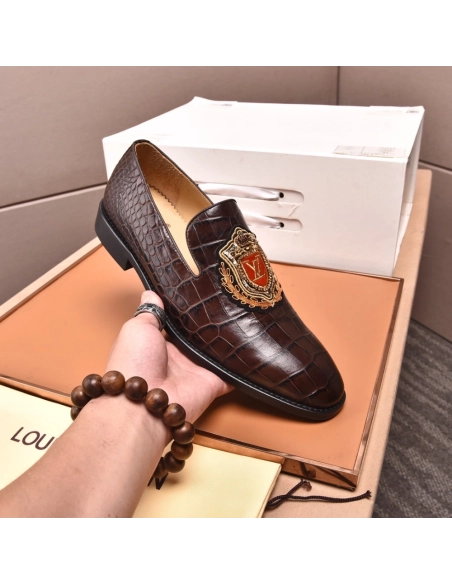 Louis Vuitton leather shoes 022,Louis Vuitton Leather Shoes,LOUIS VUITTON Sneakers,Business Shoes