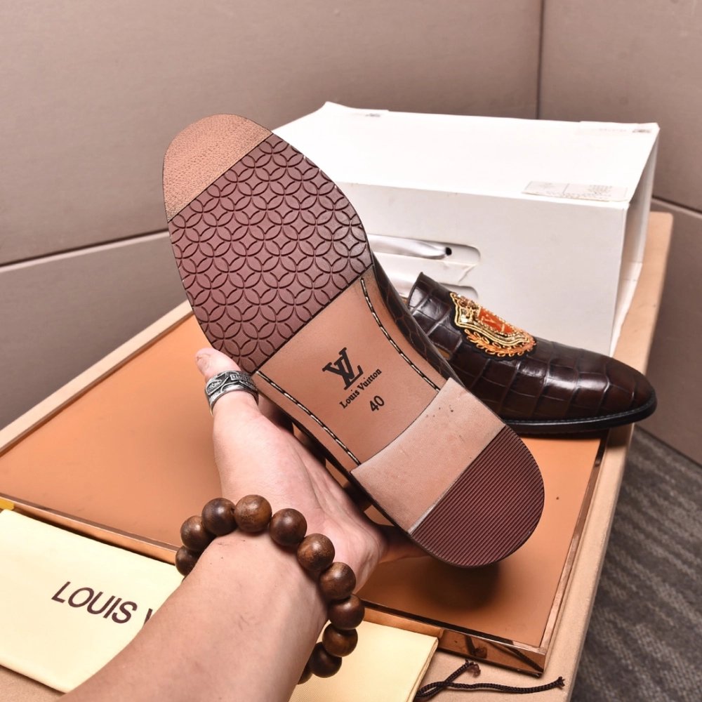 Louis Vuitton leather shoes 022,Louis Vuitton Leather Shoes,LOUIS VUITTON Sneakers,Business Shoes
