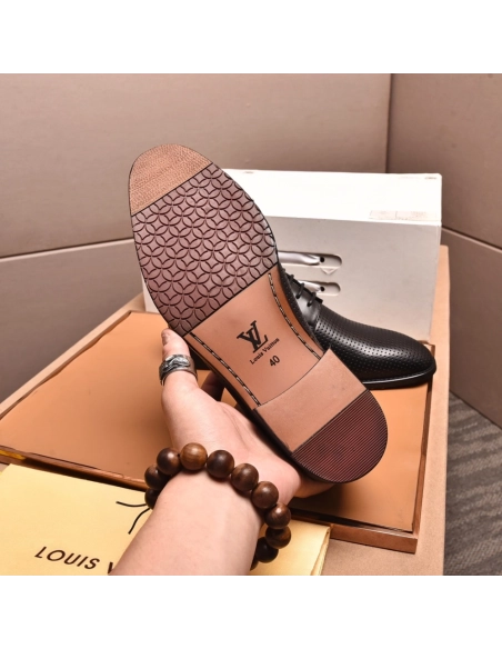 Louis Vuitton leather shoes 023,Louis Vuitton Leather Shoes,LOUIS VUITTON Sneakers,Business Shoes