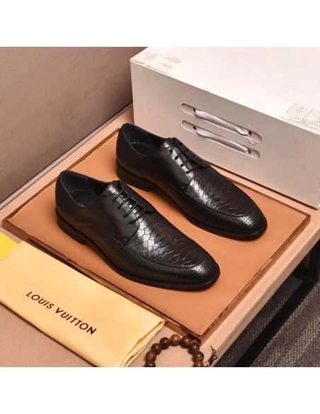 Louis Vuitton leather shoes 024,Louis Vuitton Leather Shoes,LOUIS VUITTON Sneakers,Business Shoes