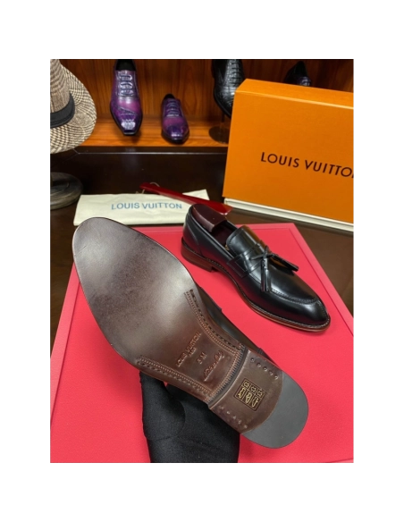 Louis Vuitton leather shoes 025,Louis Vuitton Leather Shoes,LOUIS VUITTON Sneakers,Business Shoes