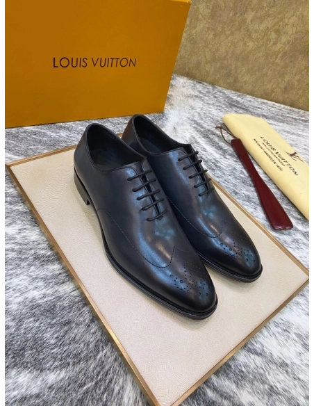 Louis Vuitton leather shoes 026,Louis Vuitton Leather Shoes,LOUIS VUITTON Sneakers,Business Shoes