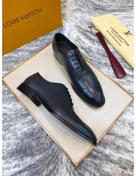 Louis Vuitton leather shoes 026,Louis Vuitton Leather Shoes,LOUIS VUITTON Sneakers,Business Shoes