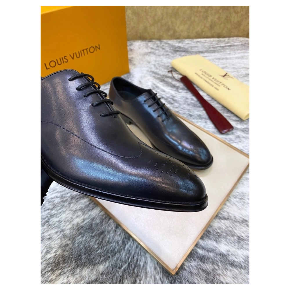 Louis Vuitton leather shoes 026,Louis Vuitton Leather Shoes,LOUIS VUITTON Sneakers,Business Shoes