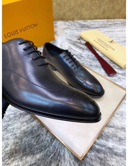 Louis Vuitton leather shoes 026,Louis Vuitton Leather Shoes,LOUIS VUITTON Sneakers,Business Shoes