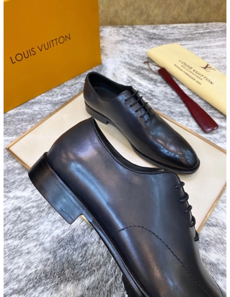 Louis Vuitton leather shoes 026,Louis Vuitton Leather Shoes,LOUIS VUITTON Sneakers,Business Shoes