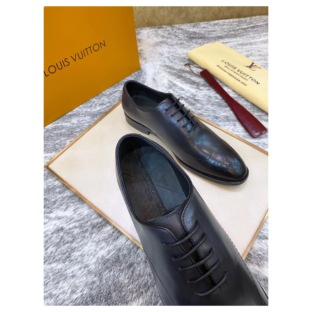 Louis Vuitton leather shoes 026,Louis Vuitton Leather Shoes,LOUIS VUITTON Sneakers,Business Shoes
