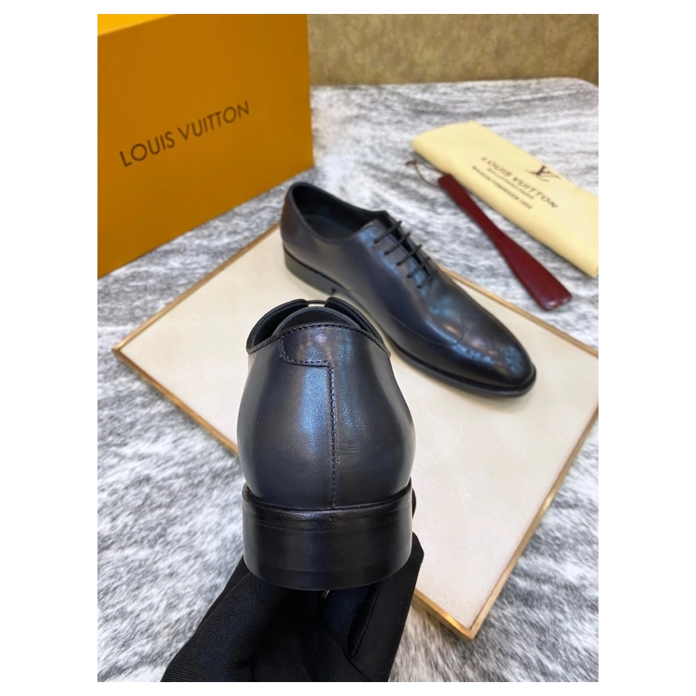 Louis Vuitton leather shoes 026,Louis Vuitton Leather Shoes,LOUIS VUITTON Sneakers,Business Shoes
