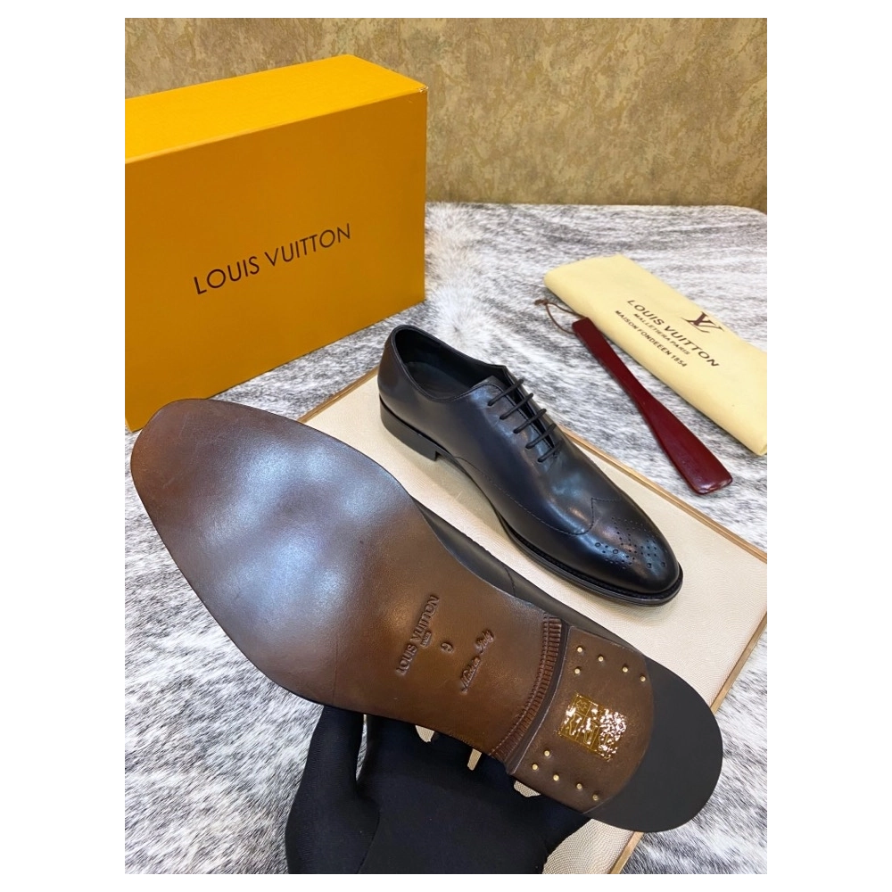Louis Vuitton leather shoes 026,Louis Vuitton Leather Shoes,LOUIS VUITTON Sneakers,Business Shoes