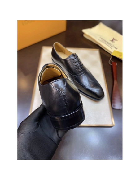 Louis Vuitton leather shoes 027,Louis Vuitton Leather Shoes,LOUIS VUITTON Sneakers,Business Shoes