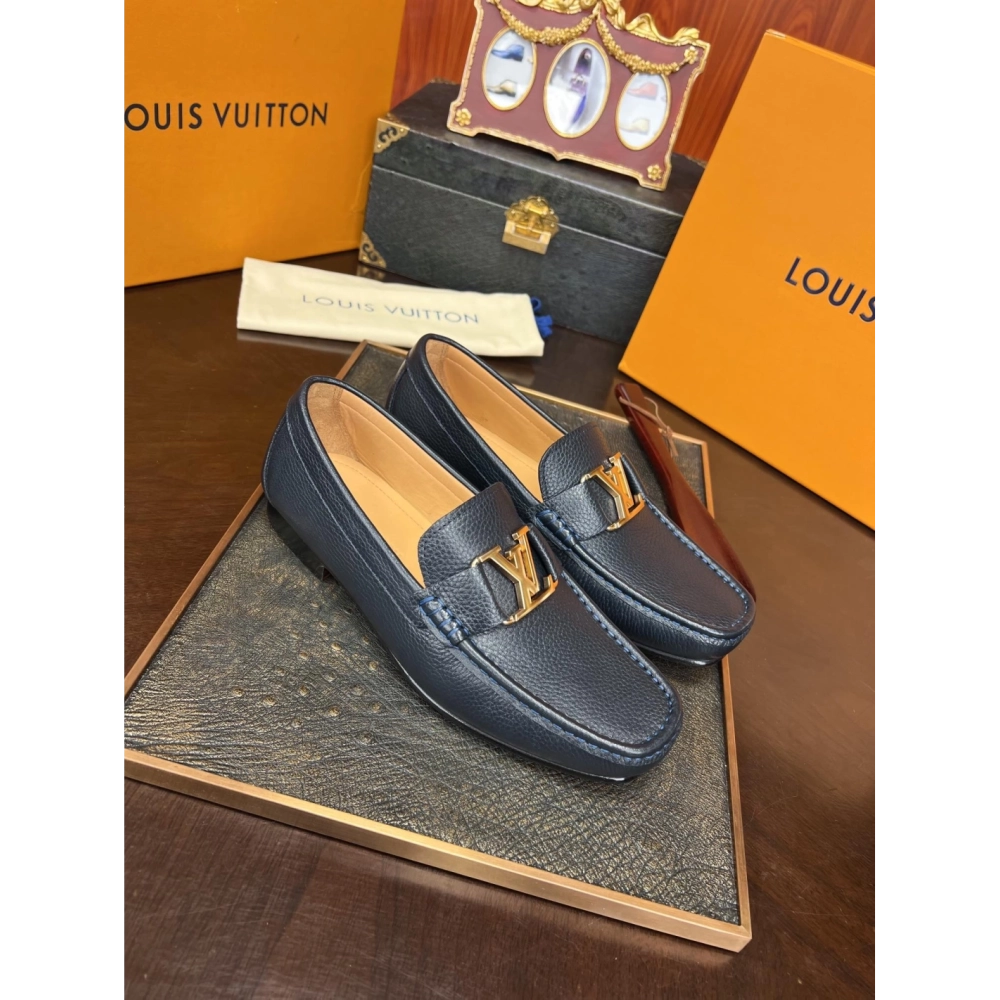 Louis Vuitton leather shoes 029,Louis Vuitton Leather Shoes,LOUIS VUITTON Sneakers,Business Shoes