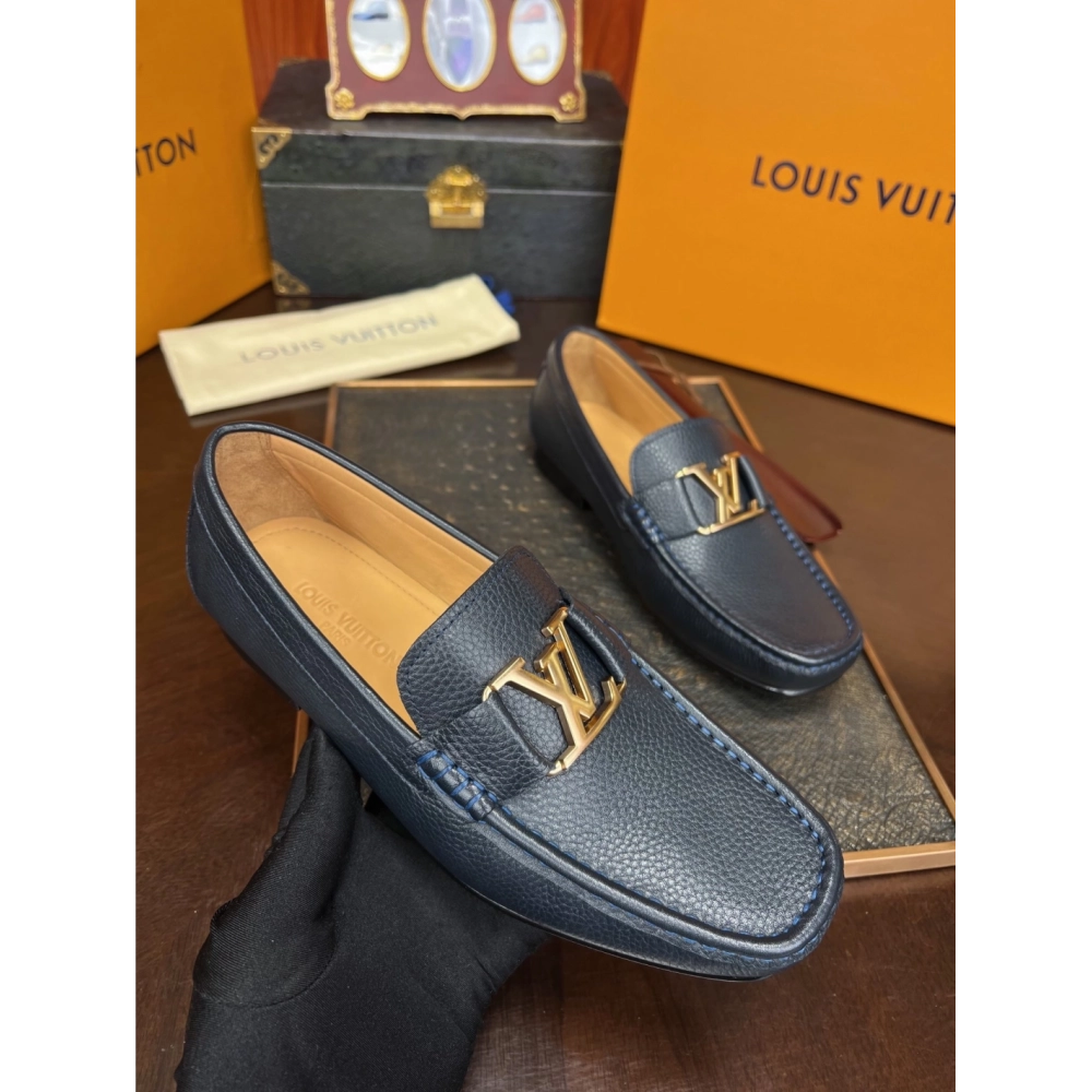 Louis Vuitton leather shoes 029,Louis Vuitton Leather Shoes,LOUIS VUITTON Sneakers,Business Shoes