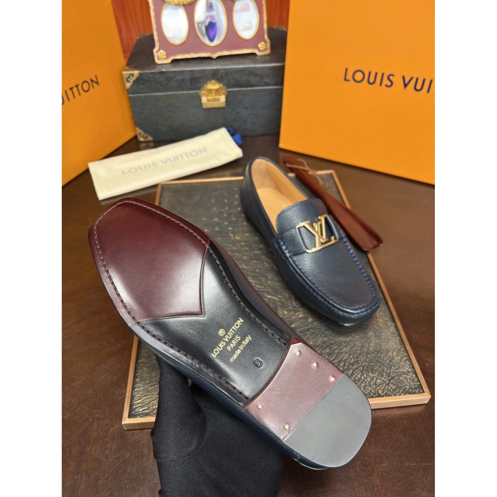 Louis Vuitton leather shoes 029,Louis Vuitton Leather Shoes,LOUIS VUITTON Sneakers,Business Shoes