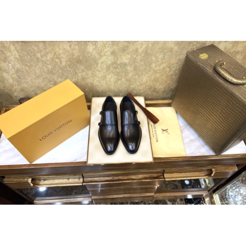 Louis Vuitton leather shoes 030,Louis Vuitton Leather Shoes,LOUIS VUITTON Sneakers,Business Shoes