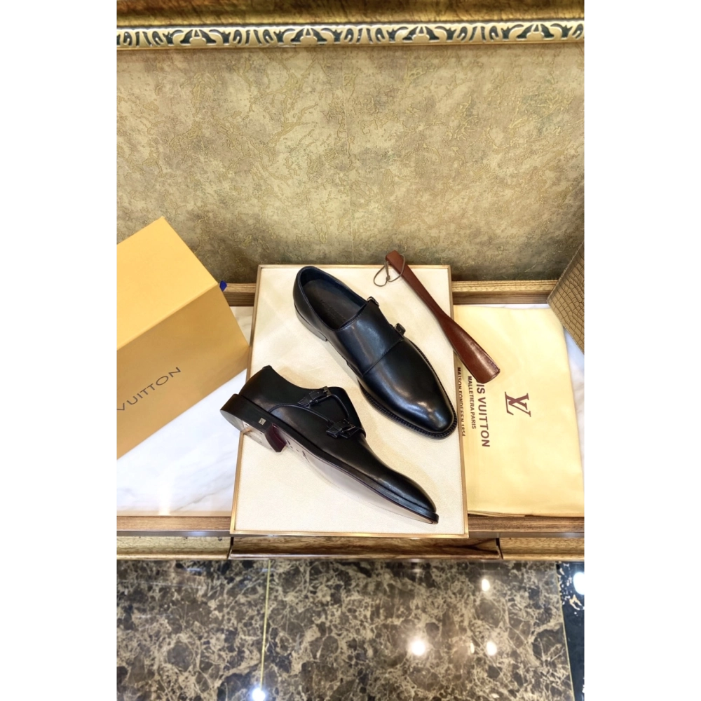 Louis Vuitton leather shoes 030,Louis Vuitton Leather Shoes,LOUIS VUITTON Sneakers,Business Shoes