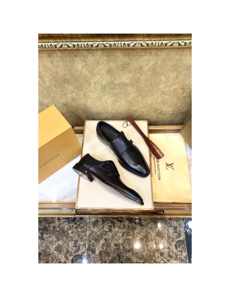 Louis Vuitton leather shoes 030,Louis Vuitton Leather Shoes,LOUIS VUITTON Sneakers,Business Shoes