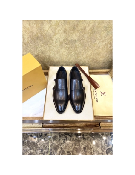 Louis Vuitton leather shoes 030,Louis Vuitton Leather Shoes,LOUIS VUITTON Sneakers,Business Shoes