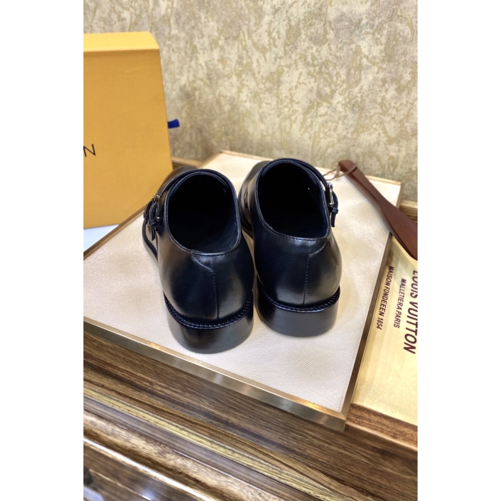 Louis Vuitton leather shoes 030,Louis Vuitton Leather Shoes,LOUIS VUITTON Sneakers,Business Shoes