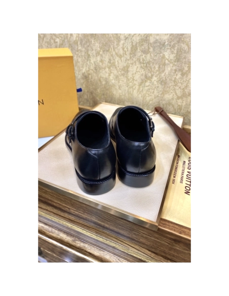 Louis Vuitton leather shoes 030,Louis Vuitton Leather Shoes,LOUIS VUITTON Sneakers,Business Shoes