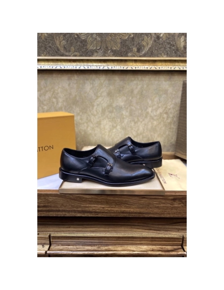 Louis Vuitton leather shoes 030,Louis Vuitton Leather Shoes,LOUIS VUITTON Sneakers,Business Shoes