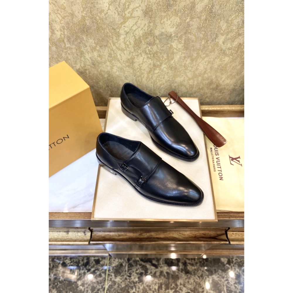 Louis Vuitton leather shoes 030,Louis Vuitton Leather Shoes,LOUIS VUITTON Sneakers,Business Shoes
