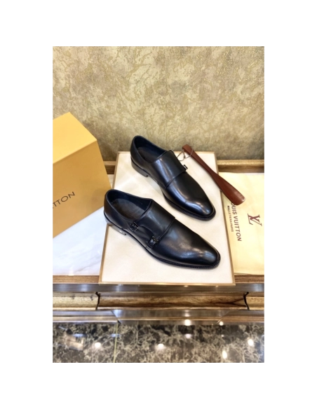 Louis Vuitton leather shoes 030,Louis Vuitton Leather Shoes,LOUIS VUITTON Sneakers,Business Shoes