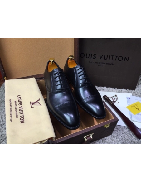 Louis Vuitton leather shoes 031,Louis Vuitton Leather Shoes,LOUIS VUITTON Sneakers,Business Shoes
