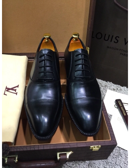 Louis Vuitton leather shoes 031,Louis Vuitton Leather Shoes,LOUIS VUITTON Sneakers,Business Shoes