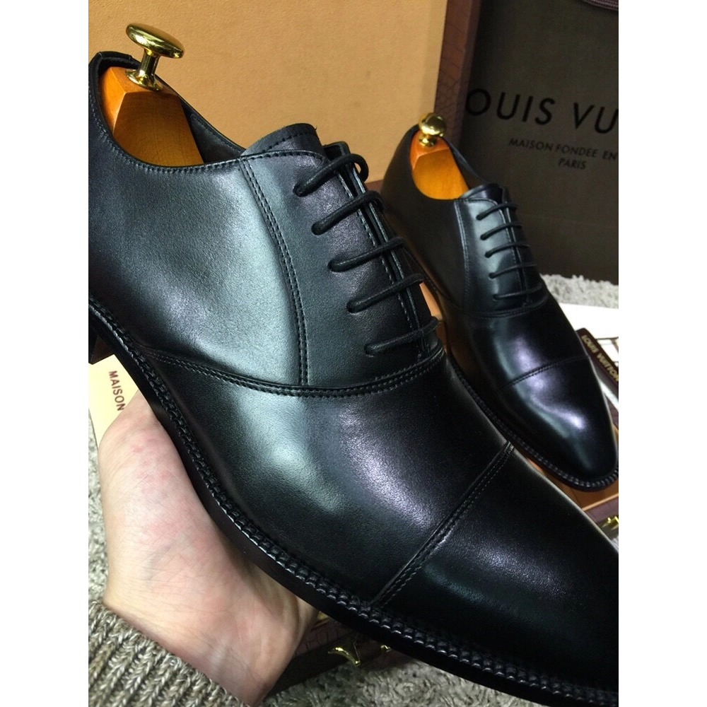 Louis Vuitton leather shoes 031,Louis Vuitton Leather Shoes,LOUIS VUITTON Sneakers,Business Shoes
