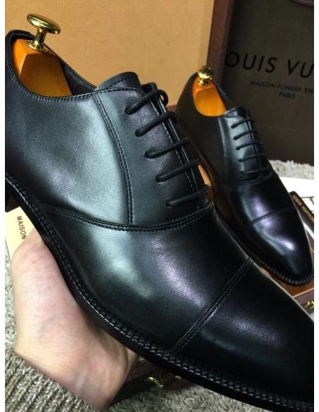 Louis Vuitton leather shoes 031,Louis Vuitton Leather Shoes,LOUIS VUITTON Sneakers,Business Shoes