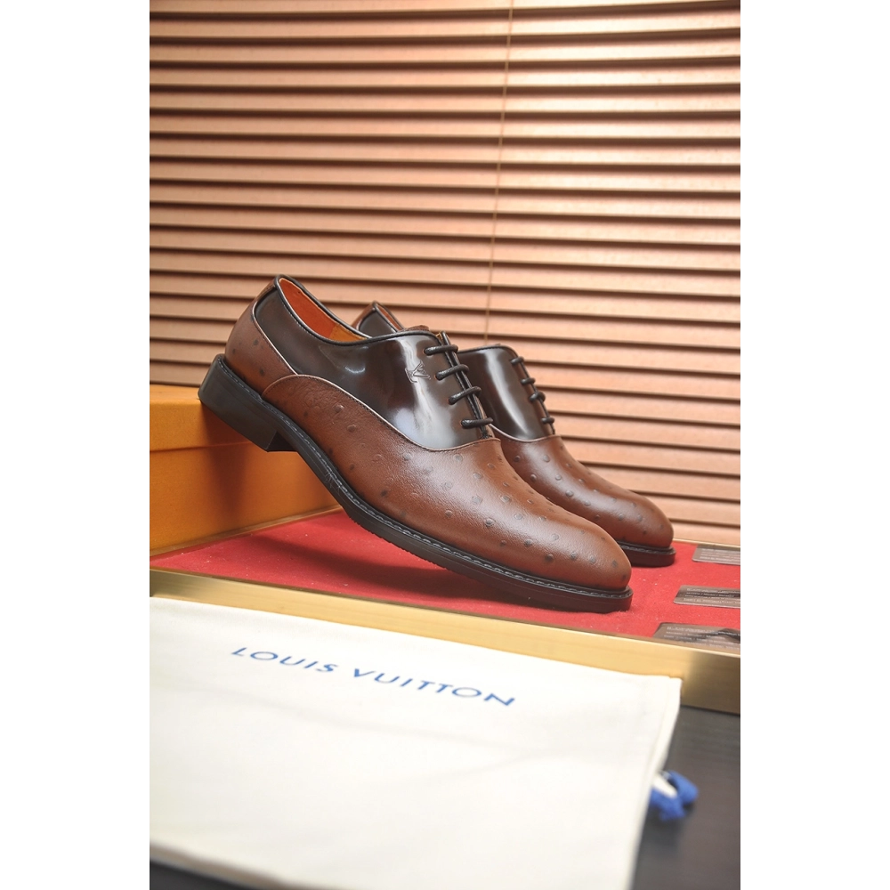 Louis Vuitton leather shoes 032,Louis Vuitton Leather Shoes,LOUIS VUITTON Sneakers,Business Shoes
