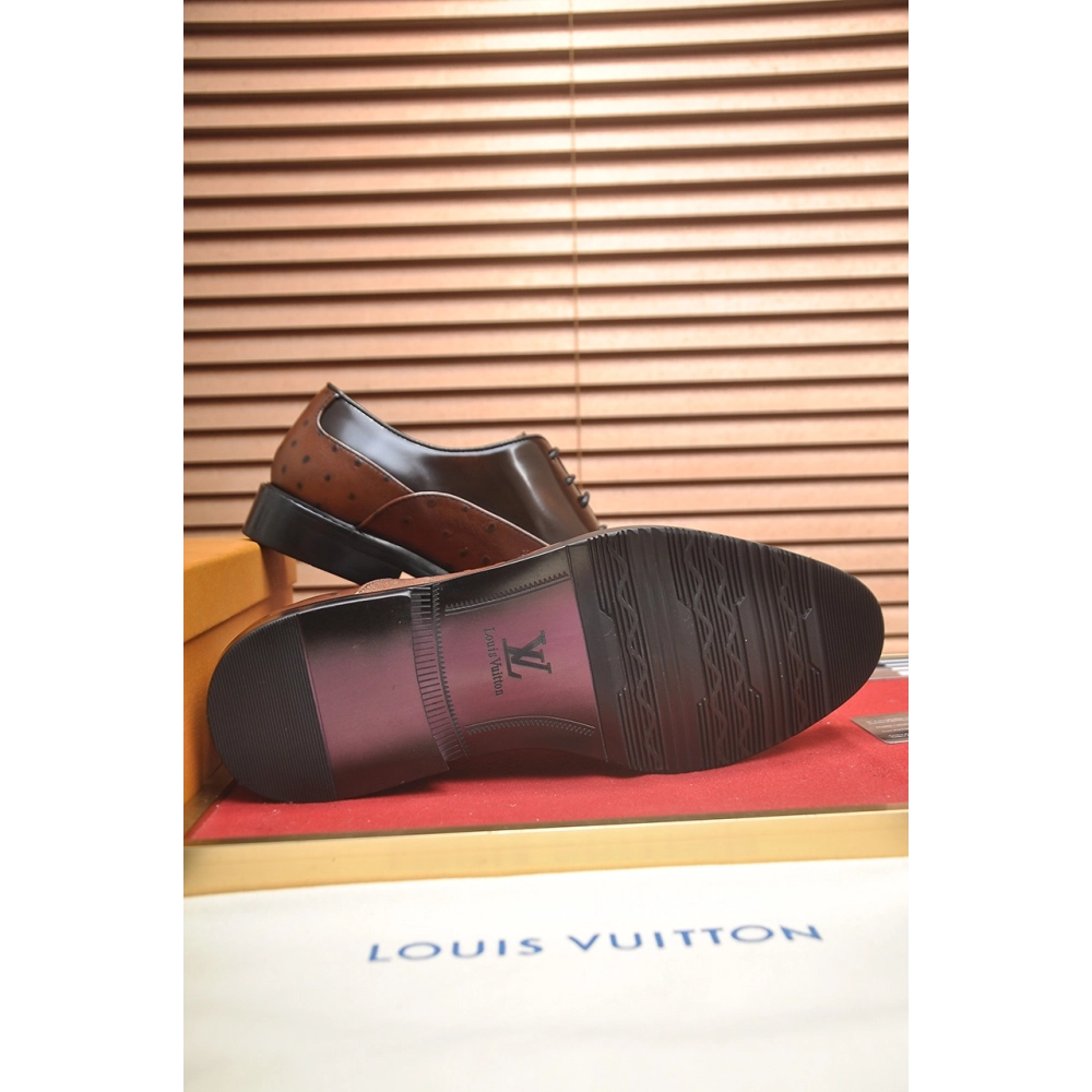 Louis Vuitton leather shoes 032,Louis Vuitton Leather Shoes,LOUIS VUITTON Sneakers,Business Shoes