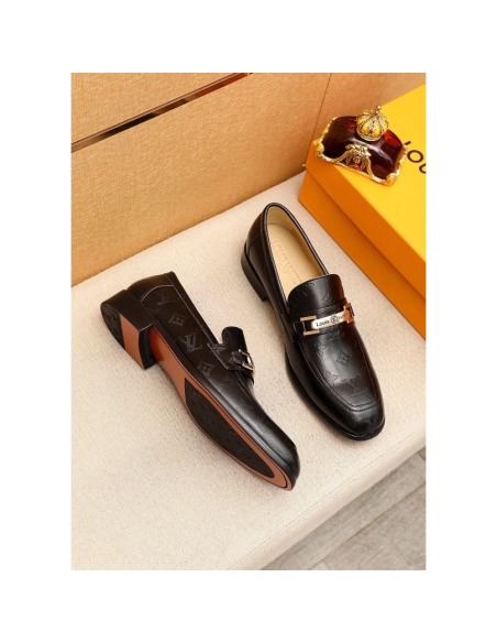 Louis Vuitton leather shoes 047,Louis Vuitton Leather Shoes,LOUIS VUITTON Sneakers,Business Shoes