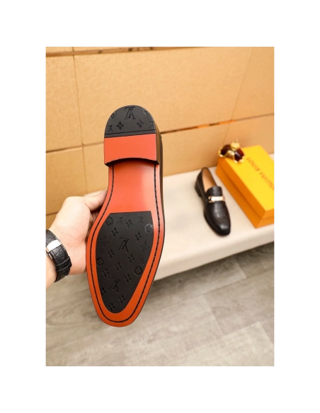 Louis Vuitton leather shoes 048,Louis Vuitton Leather Shoes,LOUIS VUITTON Sneakers,Business Shoes