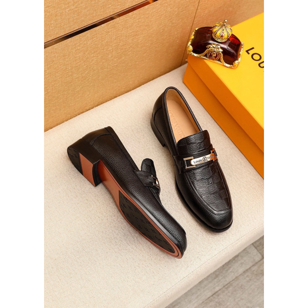 Louis Vuitton leather shoes 050,Louis Vuitton Leather Shoes,LOUIS VUITTON Sneakers,Business Shoes
