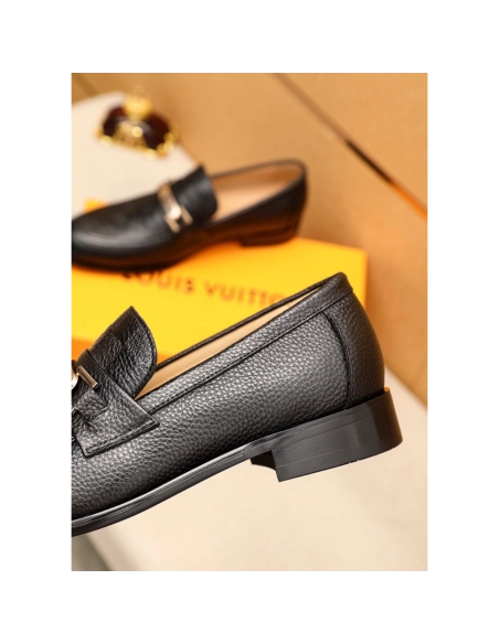 Louis Vuitton leather shoes 050,Louis Vuitton Leather Shoes,LOUIS VUITTON Sneakers,Business Shoes