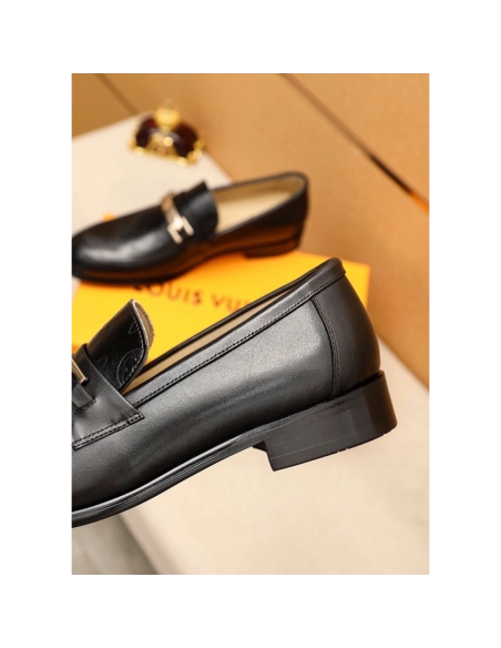 Louis Vuitton leather shoes 052,Louis Vuitton Leather Shoes,LOUIS VUITTON Sneakers,Business Shoes