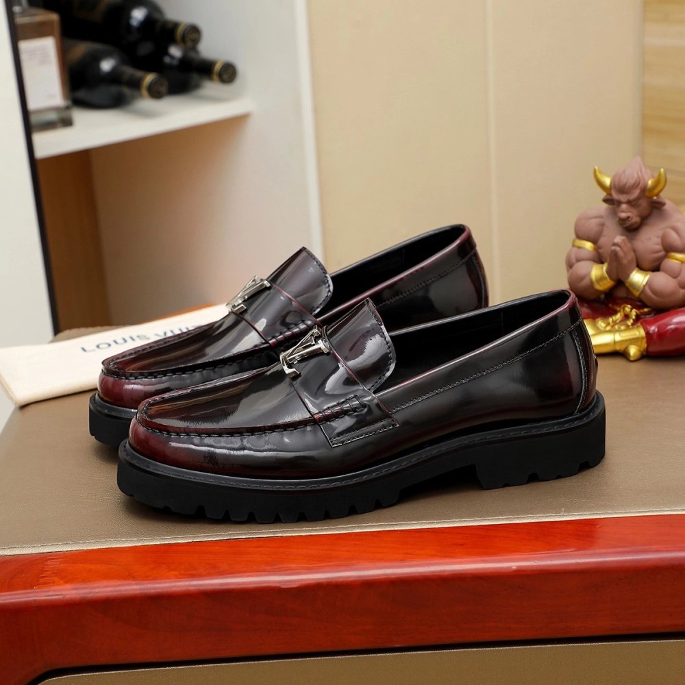 Louis Vuitton leather shoes 057,Louis Vuitton Leather Shoes,LOUIS VUITTON Sneakers,Business Shoes