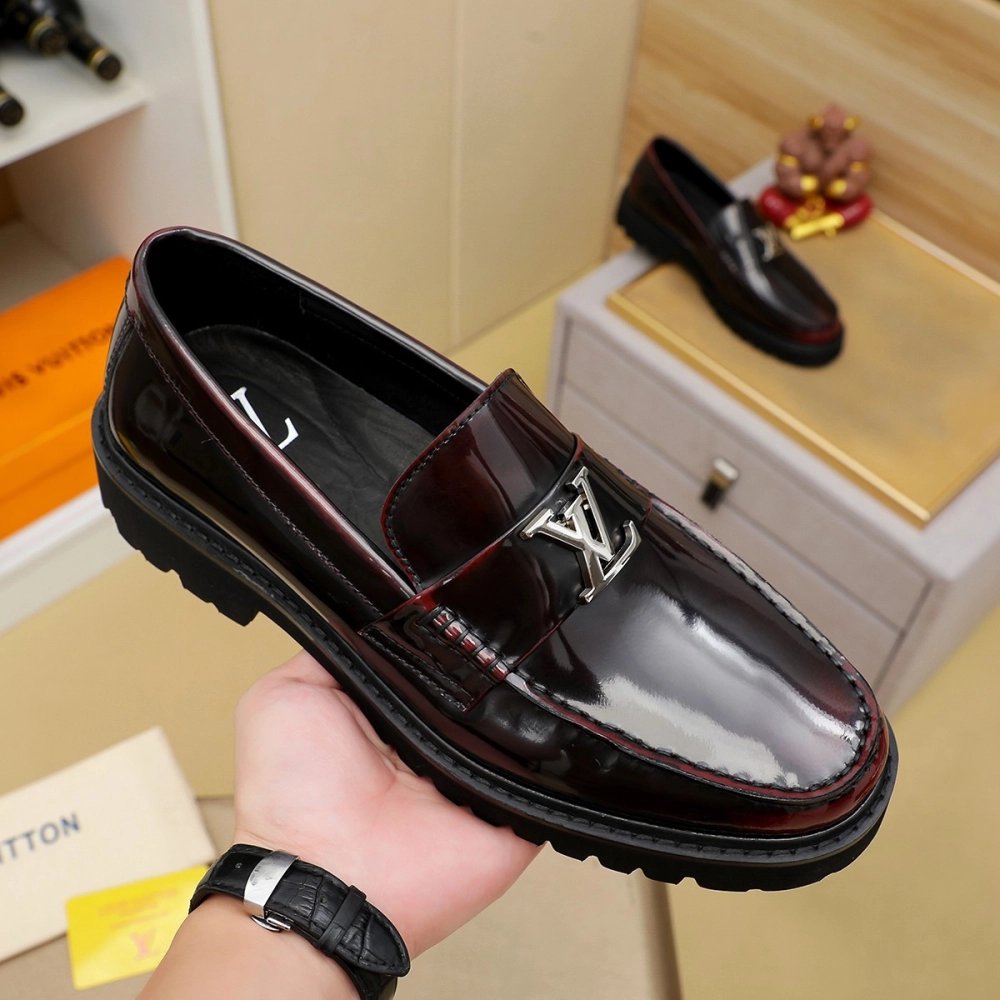 Louis Vuitton leather shoes 057,Louis Vuitton Leather Shoes,LOUIS VUITTON Sneakers,Business Shoes