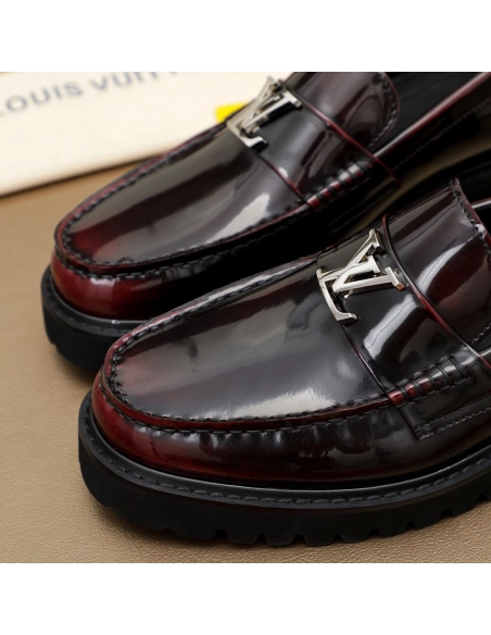 Louis Vuitton leather shoes 057,Louis Vuitton Leather Shoes,LOUIS VUITTON Sneakers,Business Shoes
