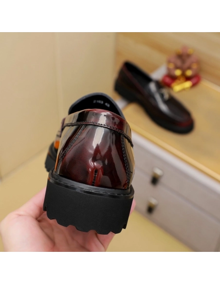 Louis Vuitton leather shoes 057,Louis Vuitton Leather Shoes,LOUIS VUITTON Sneakers,Business Shoes