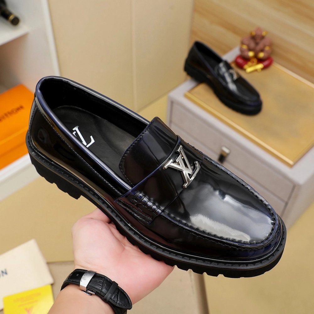 Louis Vuitton leather shoes 058,Louis Vuitton Leather Shoes,LOUIS VUITTON Sneakers,Business Shoes