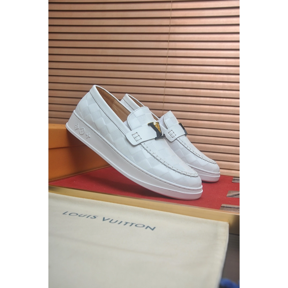 Louis Vuitton leather shoes 065,Louis Vuitton Leather Shoes,LOUIS VUITTON Sneakers,Business Shoes