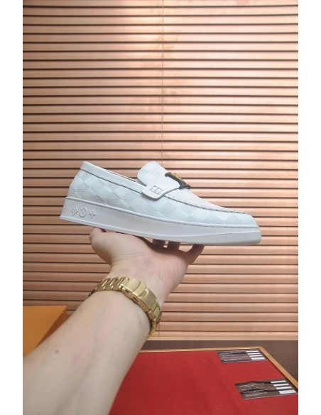 Louis Vuitton leather shoes 065,Louis Vuitton Leather Shoes,LOUIS VUITTON Sneakers,Business Shoes
