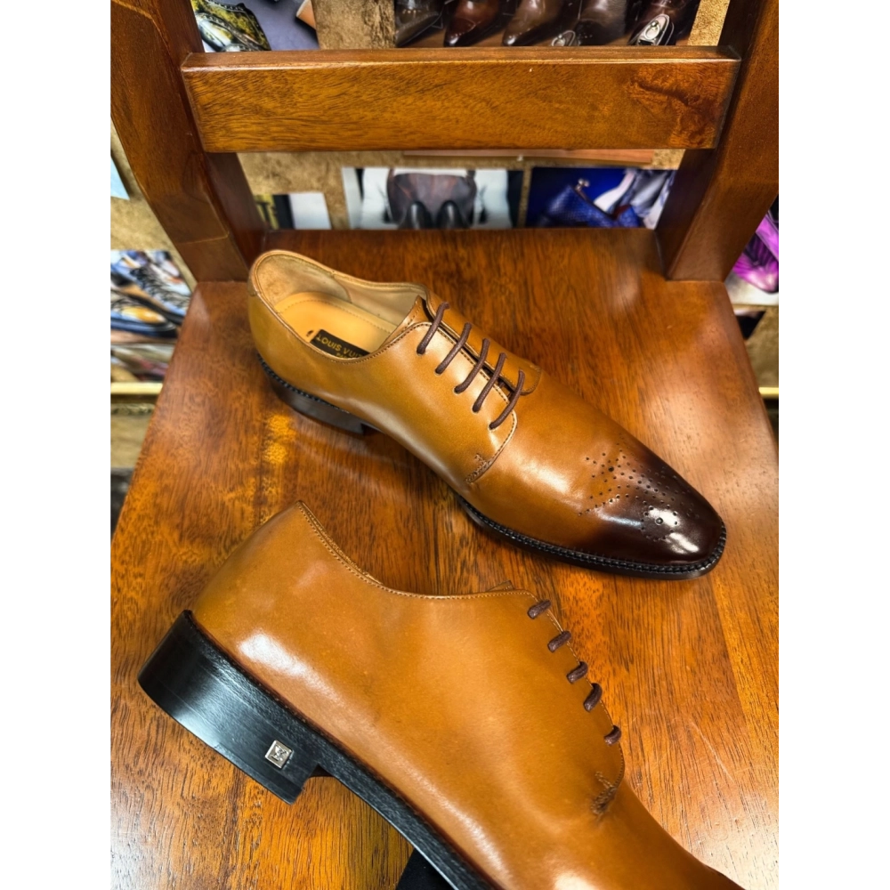 Louis Vuitton leather shoes 066,Louis Vuitton Leather Shoes,LOUIS VUITTON Sneakers,Business Shoes