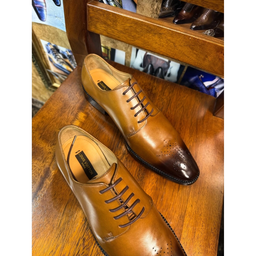 Louis Vuitton leather shoes 066,Louis Vuitton Leather Shoes,LOUIS VUITTON Sneakers,Business Shoes